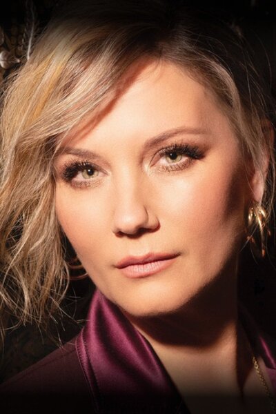 Giulia: The Poison Queen of Palermo