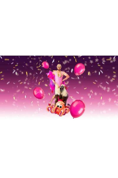 Le Gateau Chocolat & Jonny Woo: Now That's What We Call Musicals